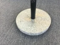 Aluminiumschirm in Holzoptik - Ansicht 3